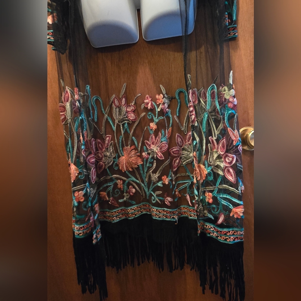 Johnny Was Black Sheer Kimono with Floral Embroidery SzM - Picture 7 of 13